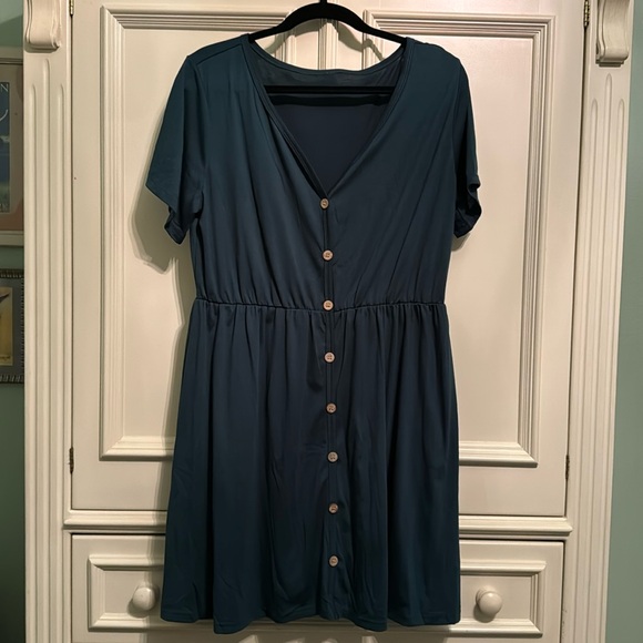 Vneck button down dress - Picture 1 of 2